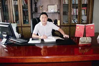 �����д������˻���ѧУ����������ͤ