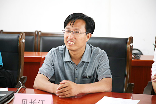 ������ƽ����ѧУ������������